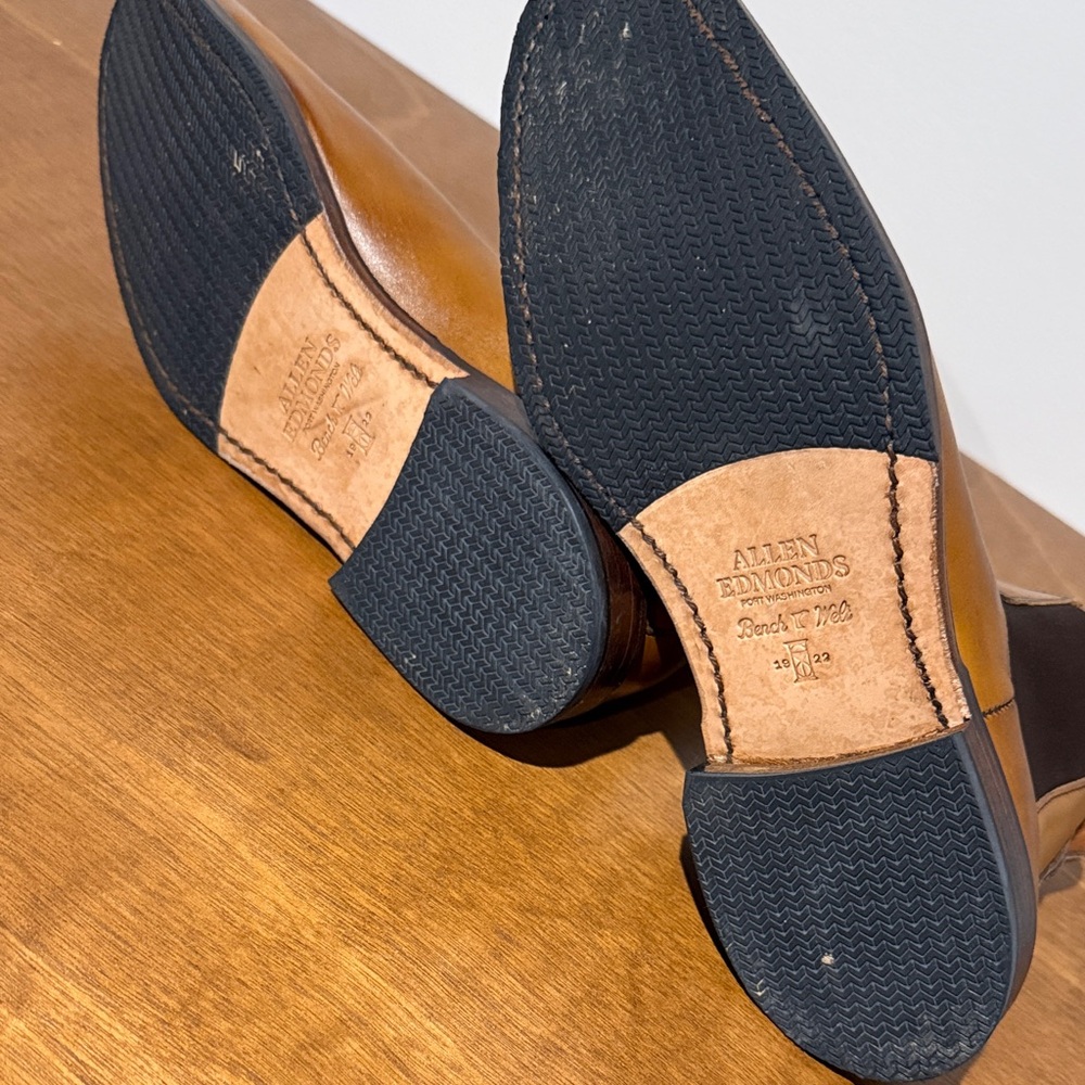 Allen Edmonds Chelsea boots - Picture 4 of 5